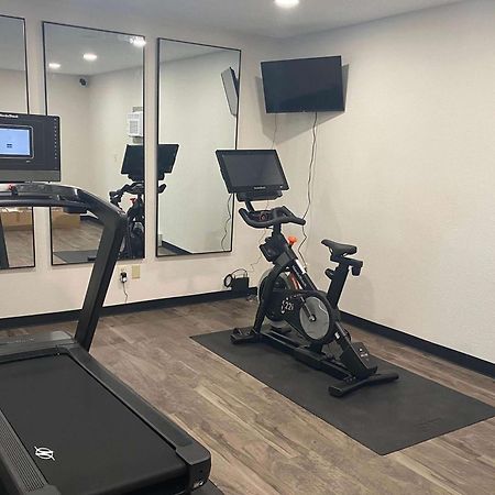 Baymont By Wyndham Danville Il Екстер'єр фото