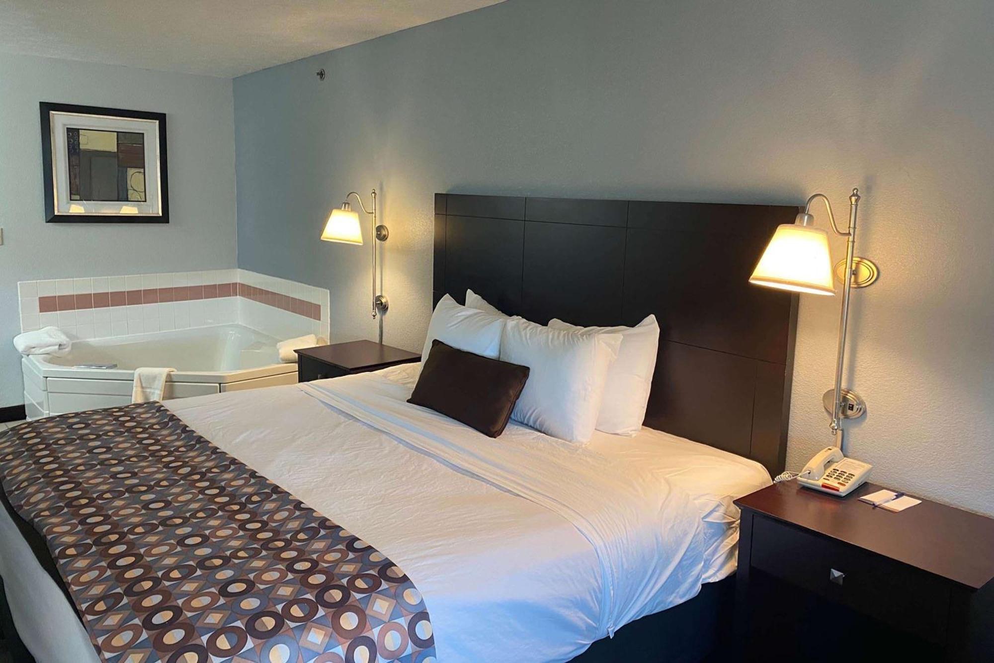 Baymont By Wyndham Danville Il Екстер'єр фото