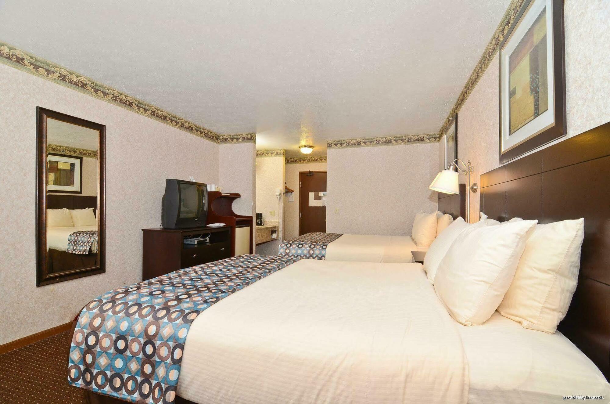 Baymont By Wyndham Danville Il Екстер'єр фото